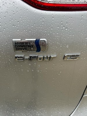 Toyota Estima - 2012 год